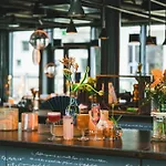 Radisson Blu Riverside Hotel 4*