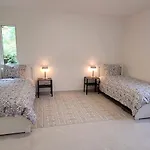 Modern Full Comfort Villa *