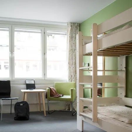 Slottsskogens Hostal