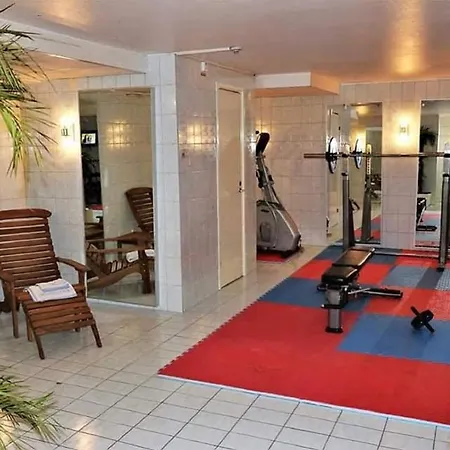 Отель Oergryte 3*