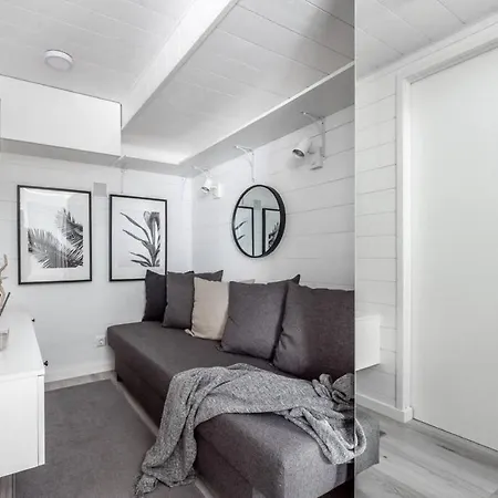 Stylish And Full Equip Studio For A Perfect דירה גטבורג