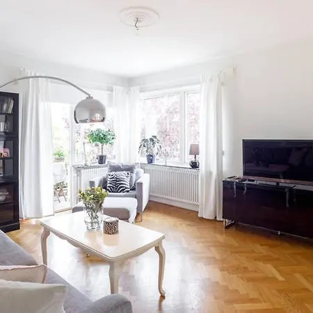 I Ett Lugnt Och Centrumnara Villaomrade Göteborg