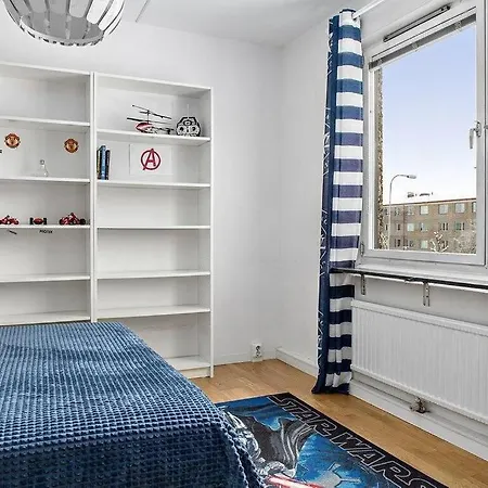 Cozy And Nice 75 Sqm Near Nature & City Lägenhet *
