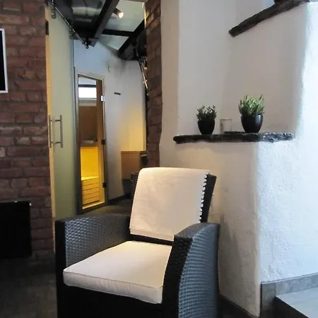 Iqsuites Отель