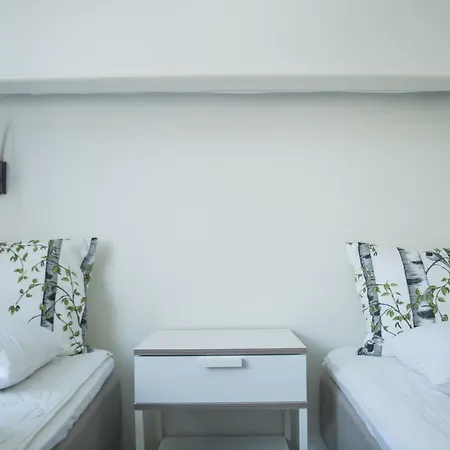 Hotel Slottsskogen 2*