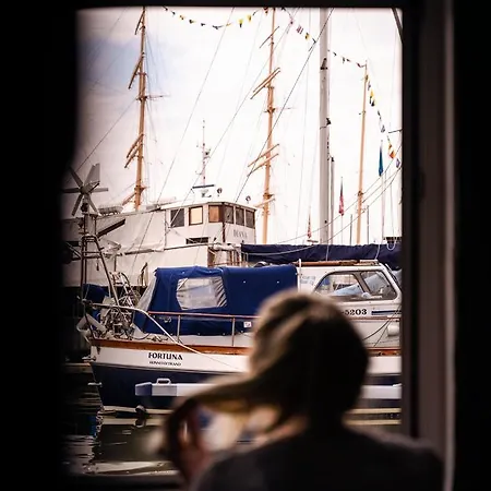 Amazing Location! Cozy Houseboat In Gothenburg! Σπίτι διακοπών Γκέτεμποργκ