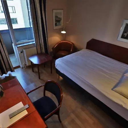 Oergryte 3*