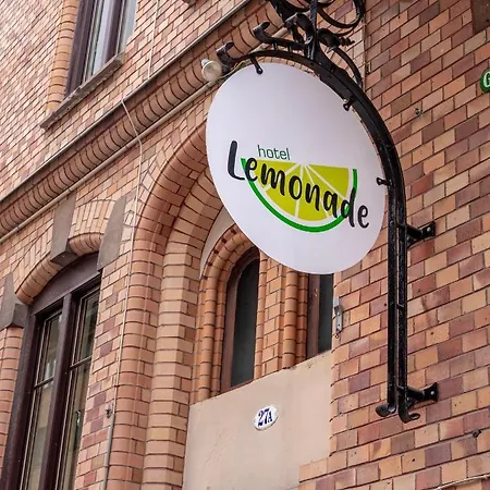 Lemonade Hotell