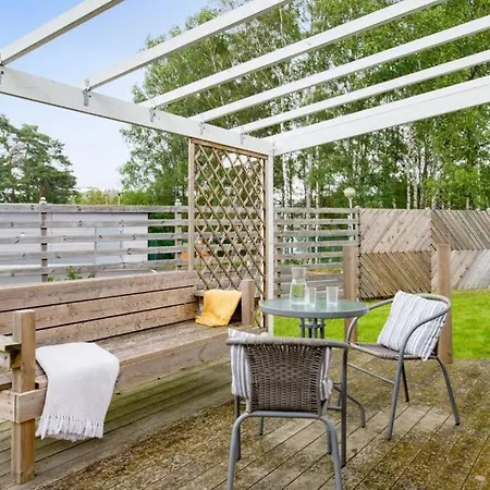Large Family In With Garden Vakantiehuis Gotenburg