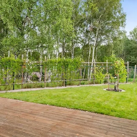 Large Family In With Garden Semesterbostad Göteborg