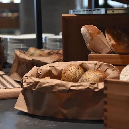 מלון Quality The Weaver 4*