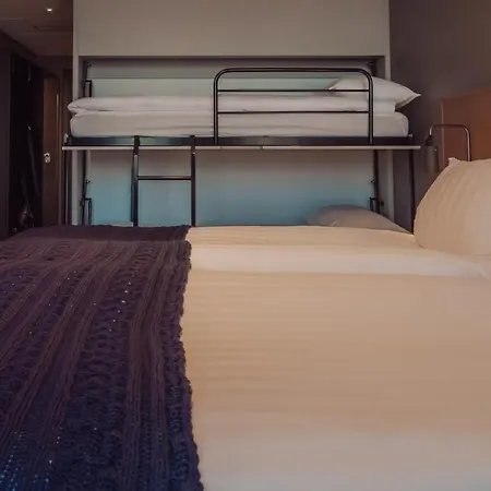 Quality The Weaver 4*