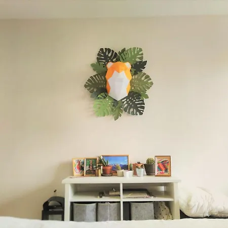 Apartman Spacious Flat With Balcony In Central & Hip Area