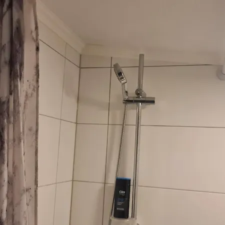 Laegenhet Naera Centrum Apartament