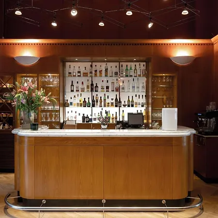 Elite Plaza Hotell 4*