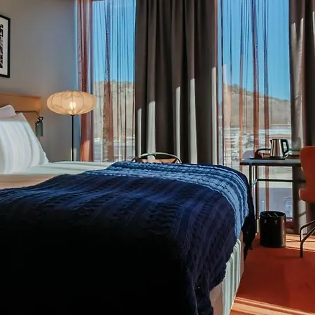 Quality The Weaver Hotel