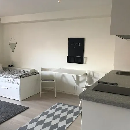 Apartment Mysig Studiolaegenhet I Vaestra