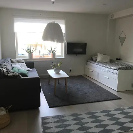 Apartment Mysig Studiolaegenhet I Vaestra *