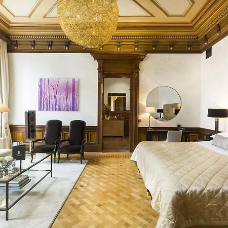 Отель Elite Plaza