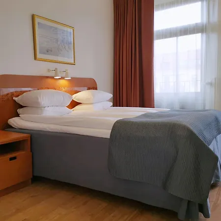 Hotell Lorensberg 3*