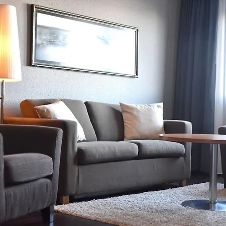Quality Waterfront Hotel
