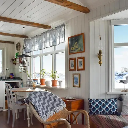 Stunning In Torslanda With Jacuzzi, Sauna And Wifi Feriehus *