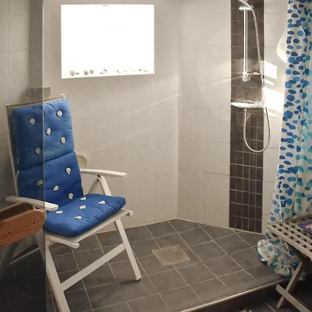 Stunning In Torslanda With Jacuzzi, Sauna And Wifi * Gothenburg