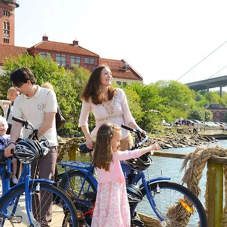 Quality Waterfront 4*