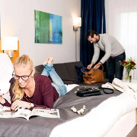 Hotel Quality Waterfront 4*