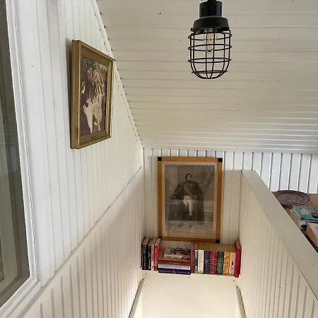 Pia's House *