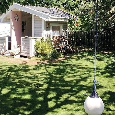 Nice Home In Vaestra Froelunda With Wifi