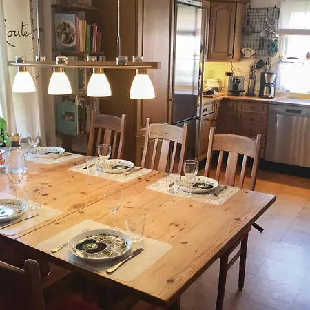 Nice Home In Vaestra Froelunda With Wifi 度假居 *