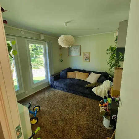 Villa Nyrenoverad Stor 15 Mintuer Fran Centrum