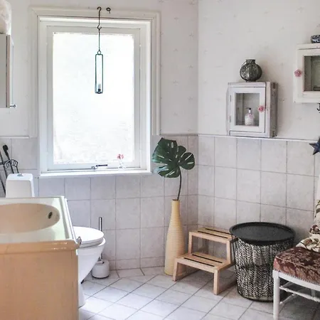 Nice In Svedalen With 4 Bedrooms And Wifi *