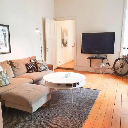 Centrally Located Spacious Room Séjour chez l'habitant
