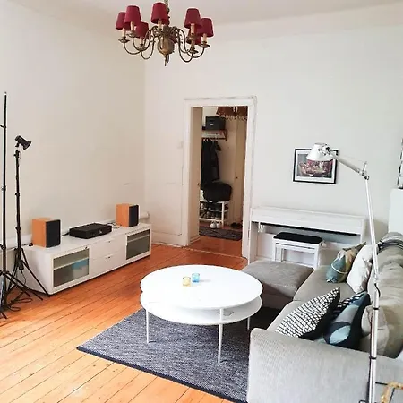 Centrally Located Spacious Room Göteborg