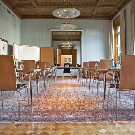 Отель Elite Plaza 4*