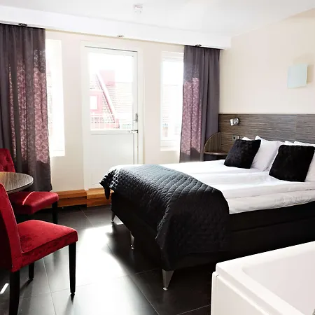 Otel Western Arena 3*