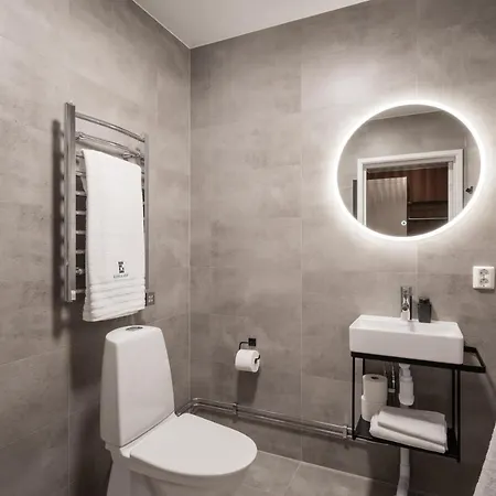 Live And Ekmanska Apartahotel 4*