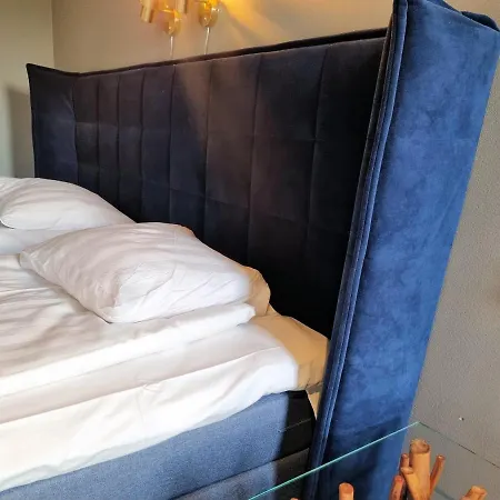 Treetop Hangout & 3* Goteborg