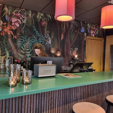 فندق Treetop Hangout & غوتنبرغ