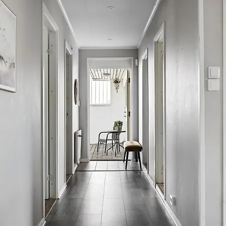 Harlig I Savedalen 10 Min Hotell *