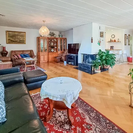 Nice In Västra Frölunda With Wifi&3 Bedrooms * Göteborg