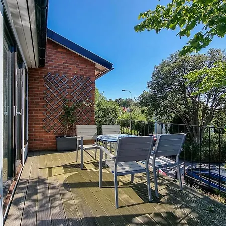 Nice In Västra Frölunda With Wifi&3 Bedrooms Göteborg