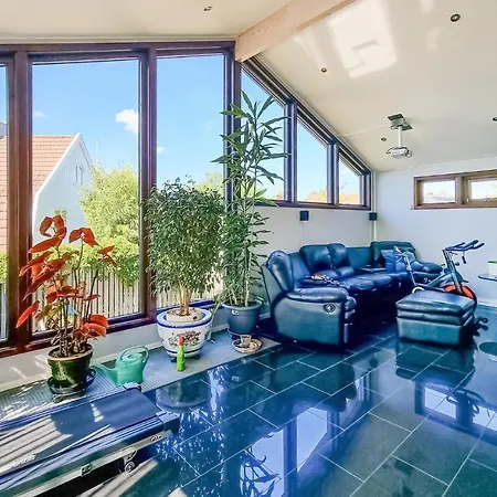 Semesterbostad Nice In Västra Frölunda With Wifi&3 Bedrooms *
