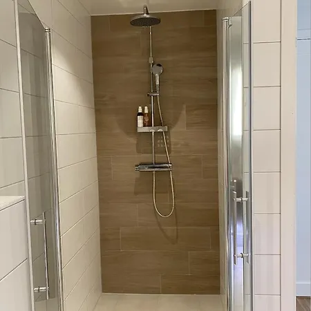 Luxurious With Free Parking Gotenburg