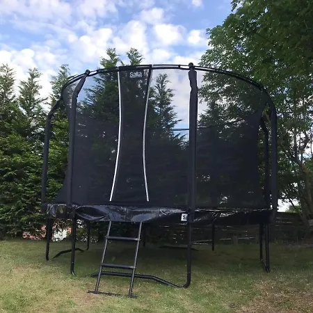 Luxurious With Free Parking Apartament *