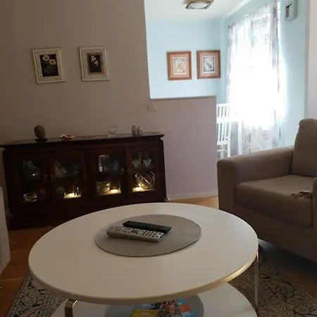 Διαμέρισμα Cozy In Majorna
