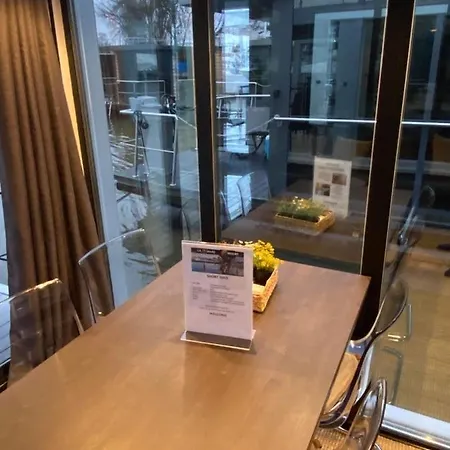 Úszó hotel Ringoe Göteborg