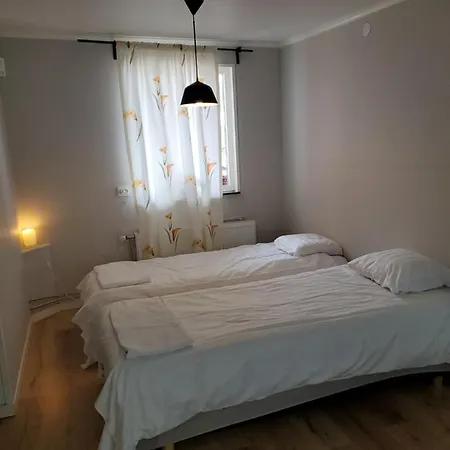 Harlig I Savedalen 10 Min Hotell *